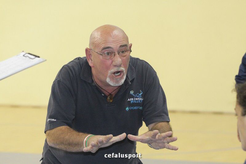 111030 volley 211_tn.jpg